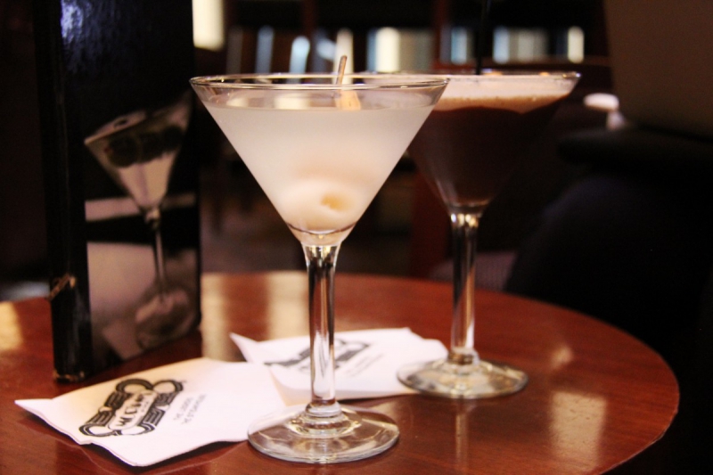 brasserie-VALDEBLORE-min_martini_bar_lychee_chocolate_alcohol_liquor_happy_hour_happy-910161